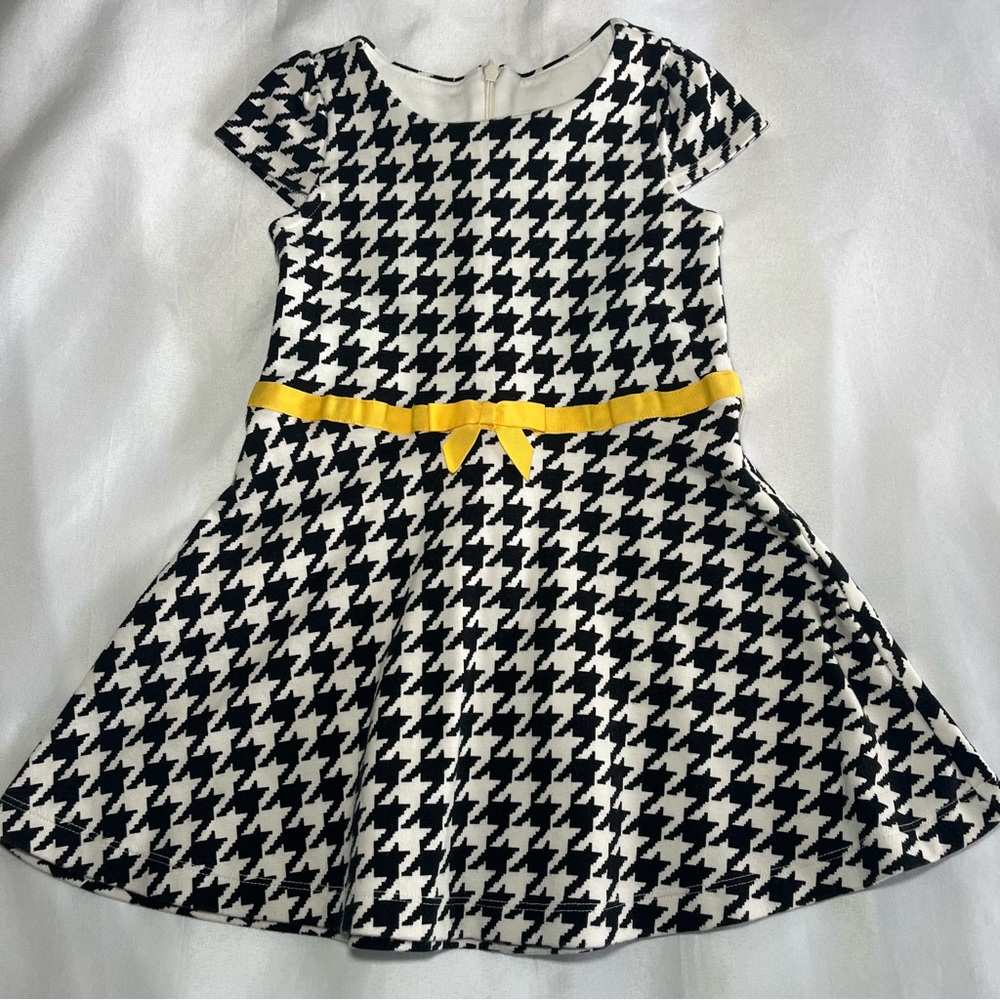 Gymboree Houndstooth Toddler Girl 4T Black/White Short Sleeve Flare Dress